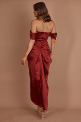 Mariesa Plunging Neckline Dress Red