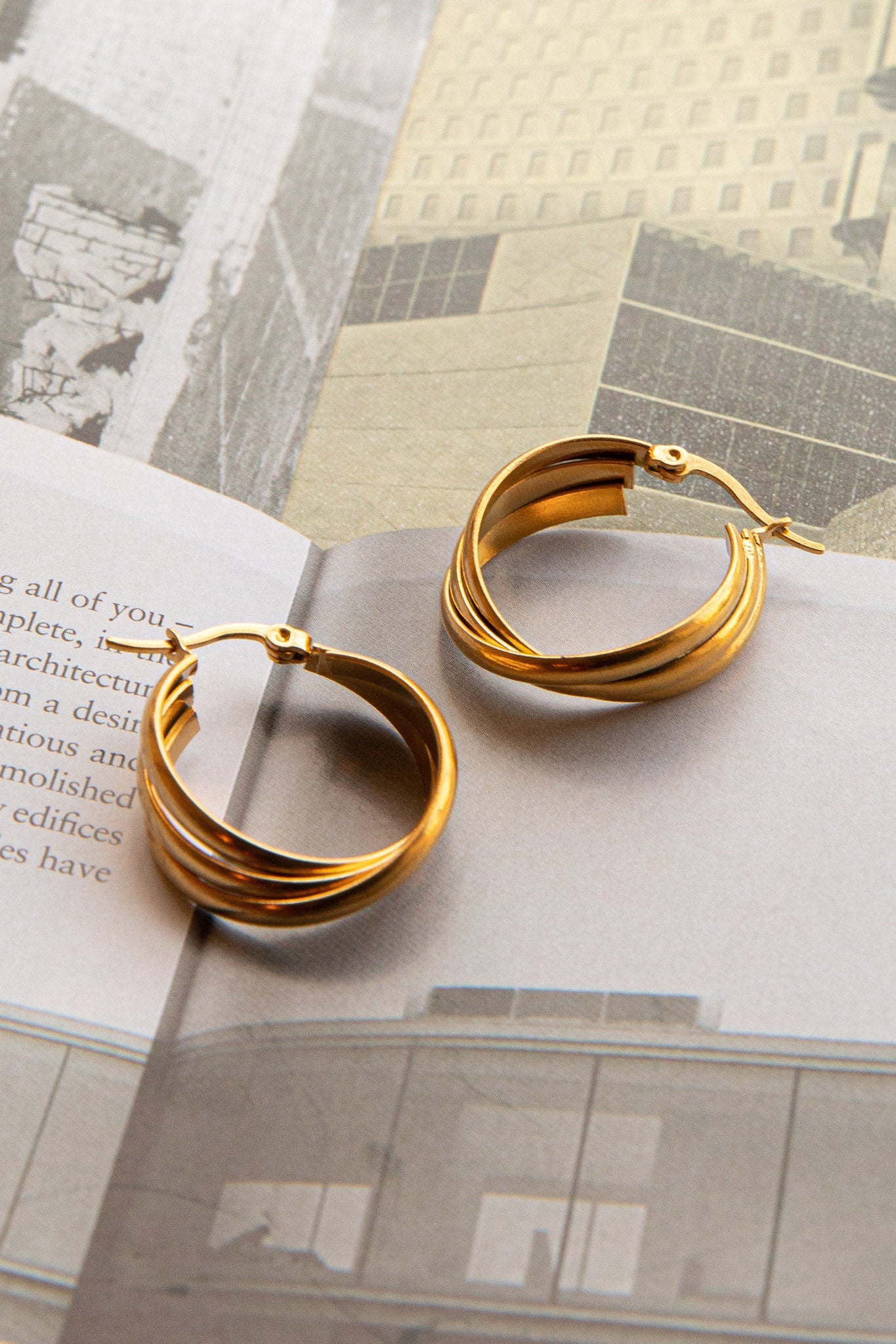 Mona Triple Hoop Earrings Gold